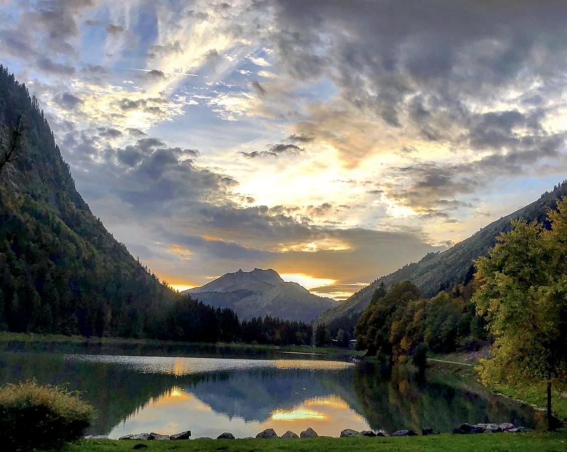 Micro-Lodge, Le Petit Nid D'Amour Montriond Eksteriør bilde